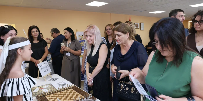 700 դպրոցներ  ստացել են ԲՏՃՄ լաբորատորիաներ. Արարատի մարզից...