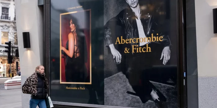 Աբերկրոմբի և Ֆիչի նախկին ղեկավարի դեմ՝ ավելի քան 40 տղամարդա...