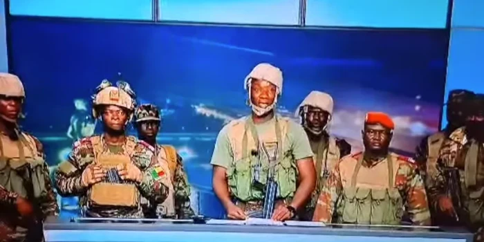 Բենինում զինվորականները հայտարարել են իշխանության գրավման մա...