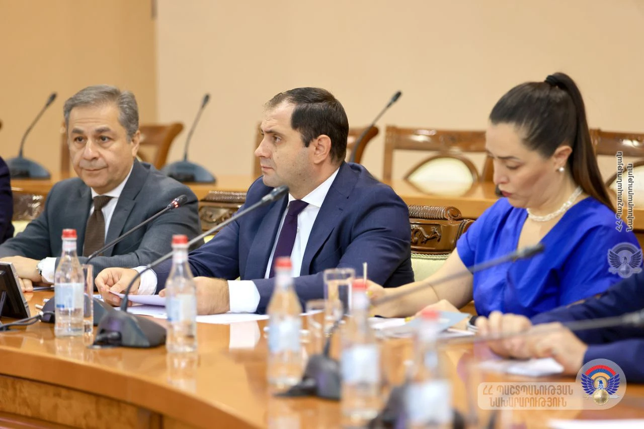 🎥 Սուրեն Պապիկյանն ընդունել է ՆԱՏՕ-ում հավատարմագրված մի շա...