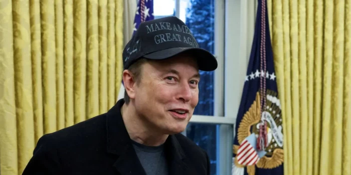 Էլոն Մասքը՝ ճգնաժամային քննարկումների պատճառ Բրիտանիայի Թագա...