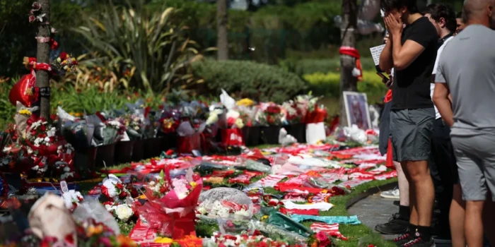 ԴԻՈԳՈ ՅՈՏԱՅԻ ԿՈՐուստը՝ Լիվերպուլի Ֆաները Սուգ Տեսնելով Անֆիլ...