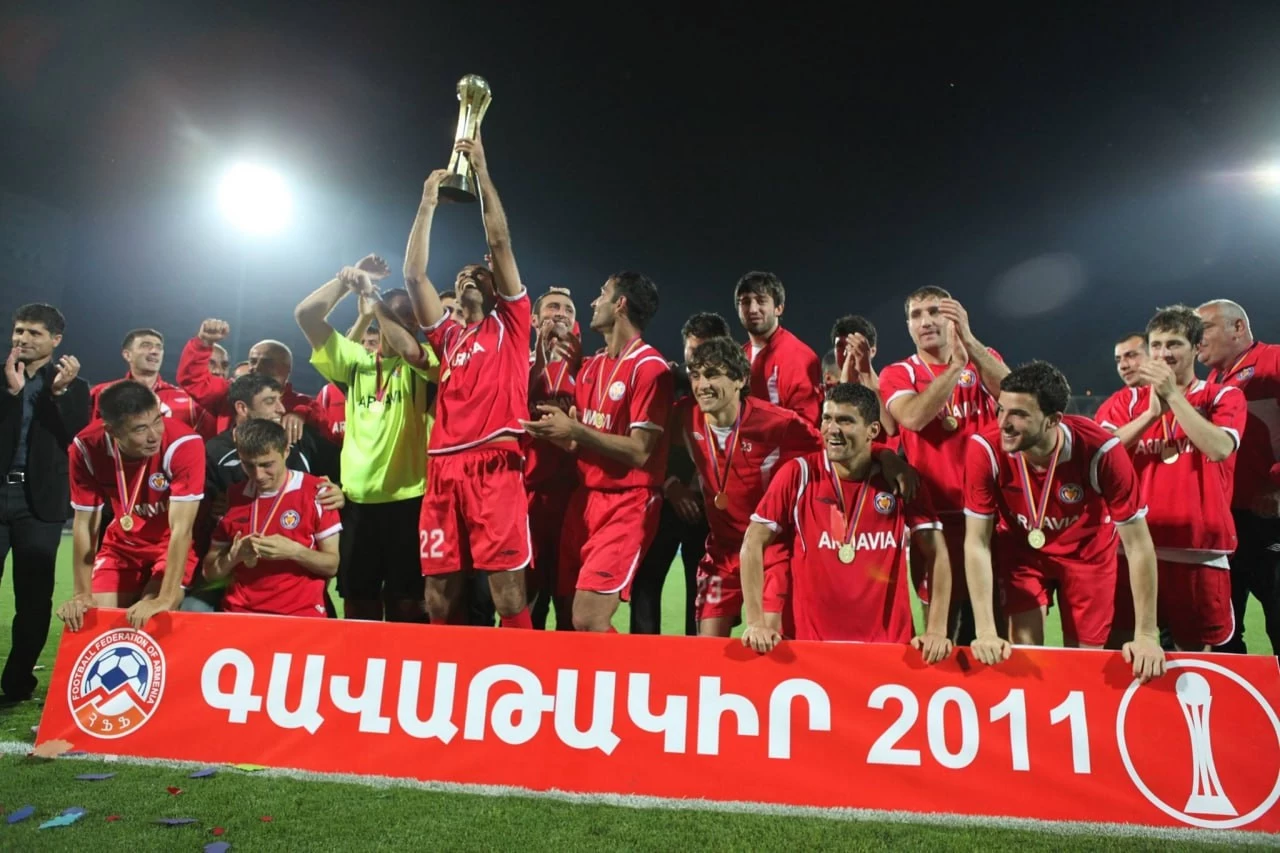 Նախկին ֆուտբոլիստ Ռաֆայել Ղազարյանը մարզչական դասընթացների կ...