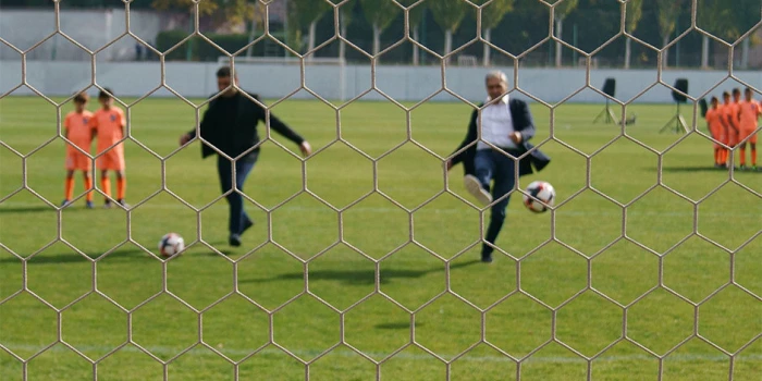 ԱրարատԲանկը «Ուրարտու» ֆուտբոլային ակումբի տիտղոսային հովանա...