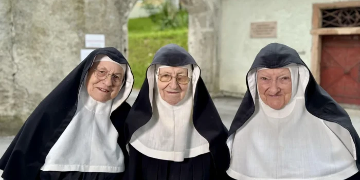 ԽՈՐՀՐԴԱՐԱՆԻԿ ՄՈՆԱԽԵՐԻ ԹԱՔՑՅԱԼՔԸ՝ 80-ՆԵՐԻ ՎԵՐՋԻՆ ՍԻՐԽԻԿՆԵՐԸ Վ...