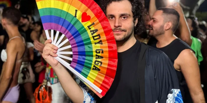 Արագ հավաքված հսկայական բազմություն Ռիոյի Կոպակաբանա ափին՝ ա...