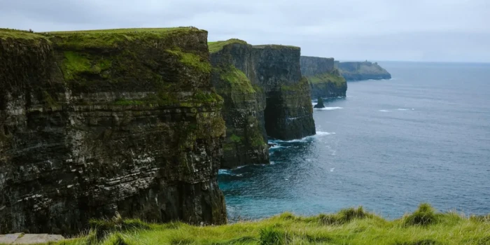 12-ամյա տղան ընկել է Մոհերի ժայռերից և մահացել՝ սահելով ջրափ...