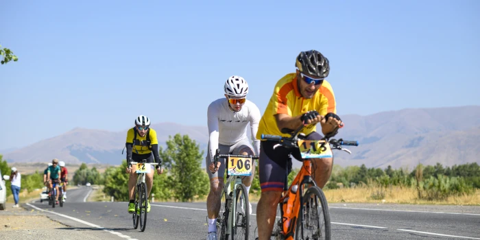 Ապարանում առաջին անգամ անցկացվել է «Արագածի շուրջը» սիրողակա...