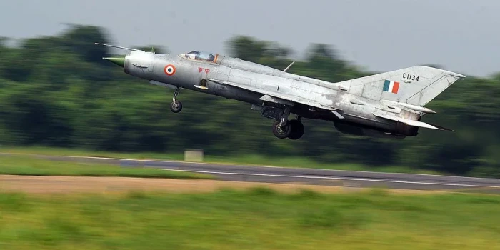 Արևը մայր է մտնում Հնդկաստանի խորհրդանշական և հակասական խորհ...