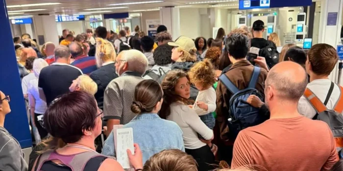 Ուղևորները EasyJet-ով՝ ԵՄ սահմանային «մղձավանջի» մասին