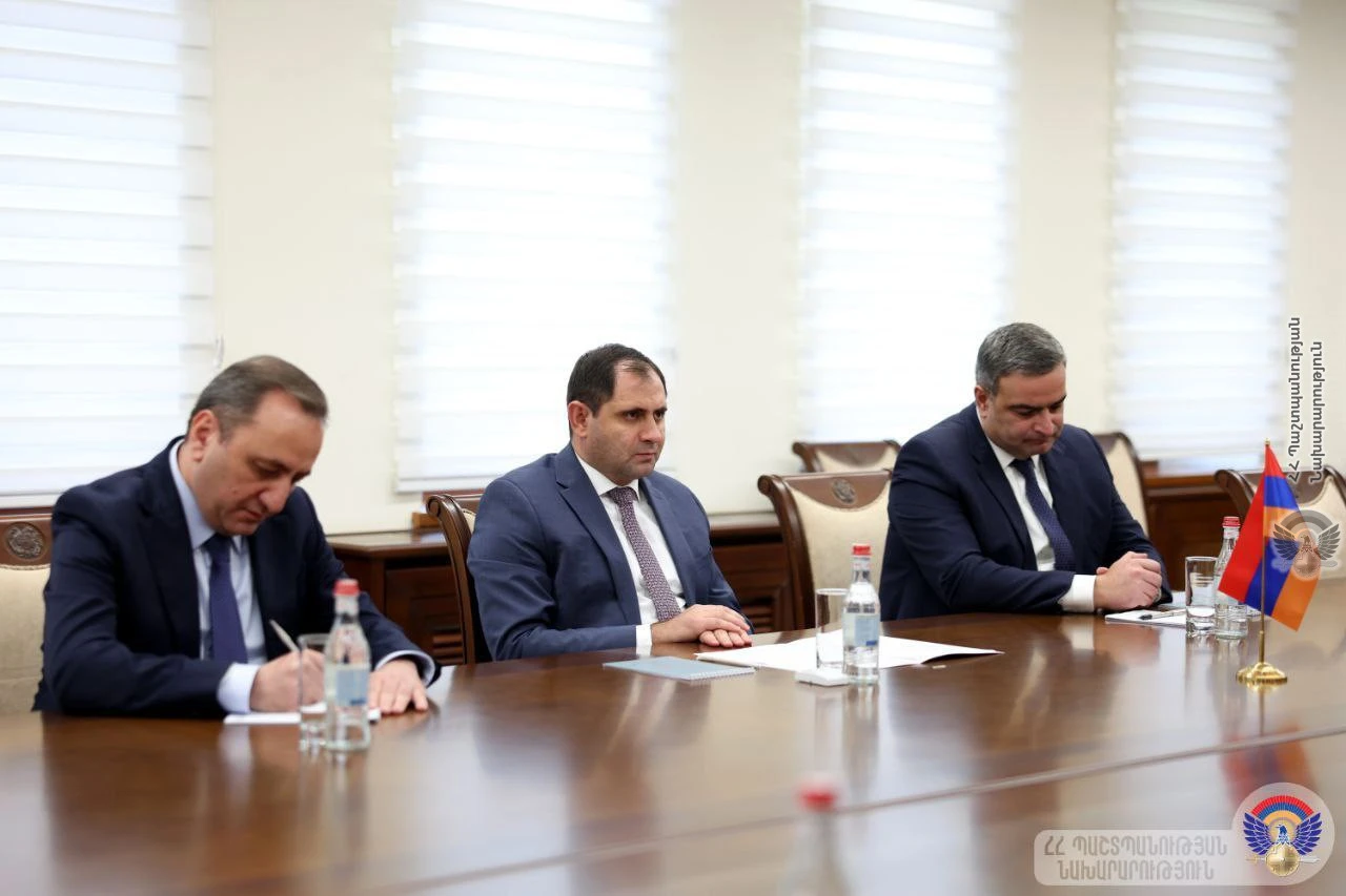 🎥 Սուրեն Պապիկյանն ընդունել է Հայաստանում Միացյալ Թագավորու...