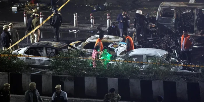 Դելիի Կարմիր բերդի մոտ մեքենայի պայթյուն. առնվազն 8 զոհ