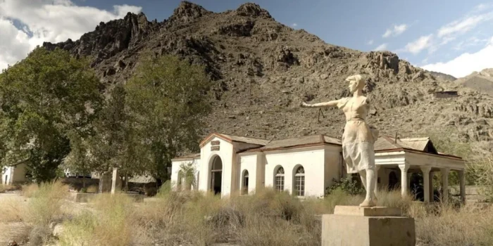 BBC-ն գտել է ռուսական պահապաններ, իրանական բեռնատարներ և կոռ...