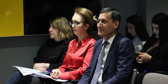 Հանդիպում երիտասարդական կառույցների ներկայացուցիչների հետ