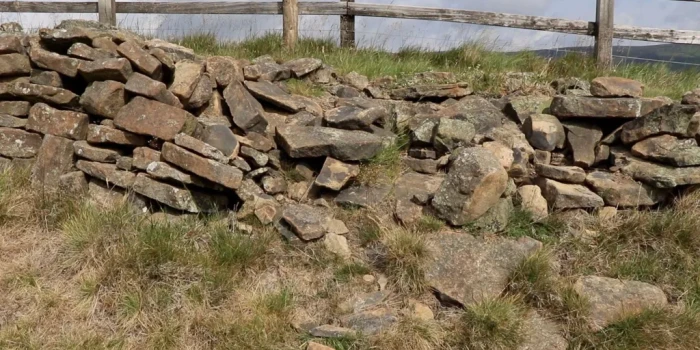 Ինչու եմ քանդում քարե կույտերը Փիք Դիսթրիքթում