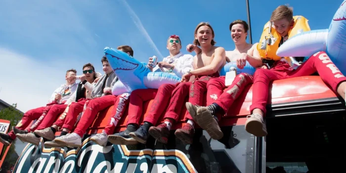 Նորվեգիայում դպրոցավարտների երեկույթները վերածվել են շաբաթնե...