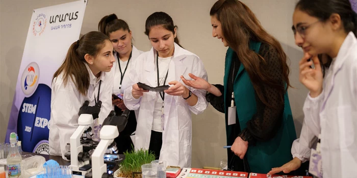 ԱրարատԲանկը՝ STEM Expo 2025-ի գլխավոր հովանավոր .banks.am