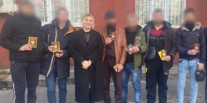 «Մենք խաբվեցինք». Ինչպես մի կին գայթակղում է օտարերկրացի տղա...