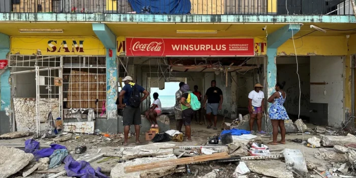 Ջամայկայում փողոցներում սնունդ փնտրելով՝ հուսահատությունը տի...