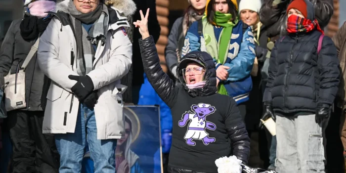 Մինեապոլիսում բողոքի ակցիաներ են ընդդեմ ICE-ի. նահանգապետը կ...