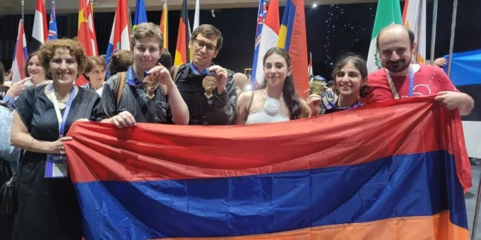 Ոսկե և բրոնզե մեդալներ՝ Կենսաբանության 36-րդ միջազգային օլիմ...