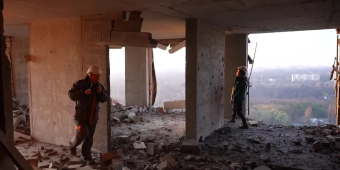 Ռուսական ԱԹՍ-ն Խոցել Է Բնակելի Շենքը. Կիևում Մահաբեր Հարձակո...